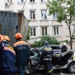 убирали контейнер подъёмным краном